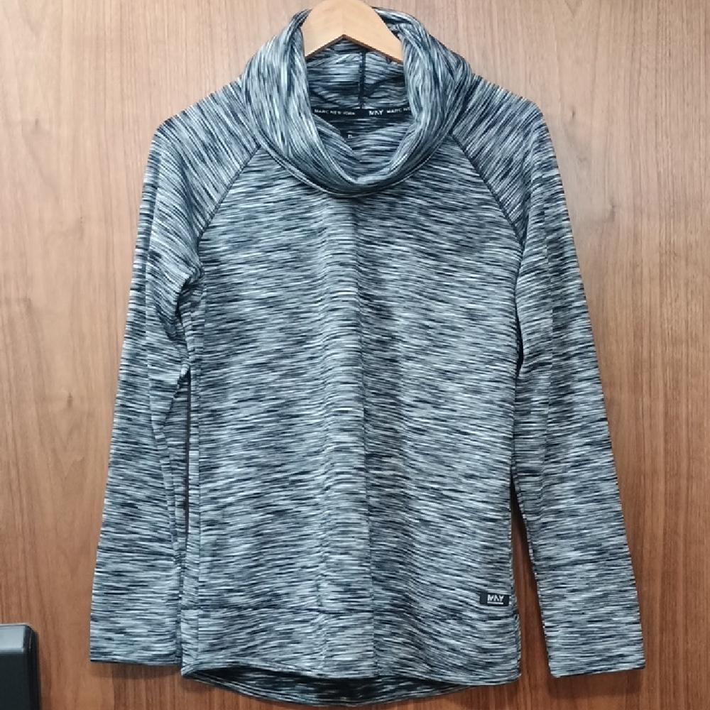 2/$20 Marc New York Cowl Neck Sweatshirt M